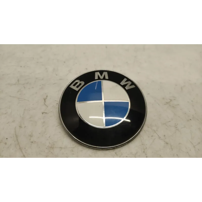 Sigle capot bmw serie 3 e46