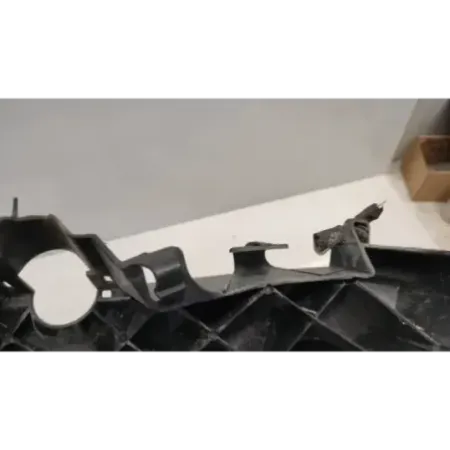 Support phare gauche bmw serie 3 e90/e91