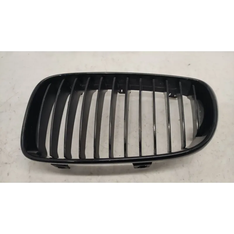Calandre gauche bmw serie 1 e82/e88