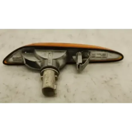 Repetiteur avant droit bmw serie 3 e46