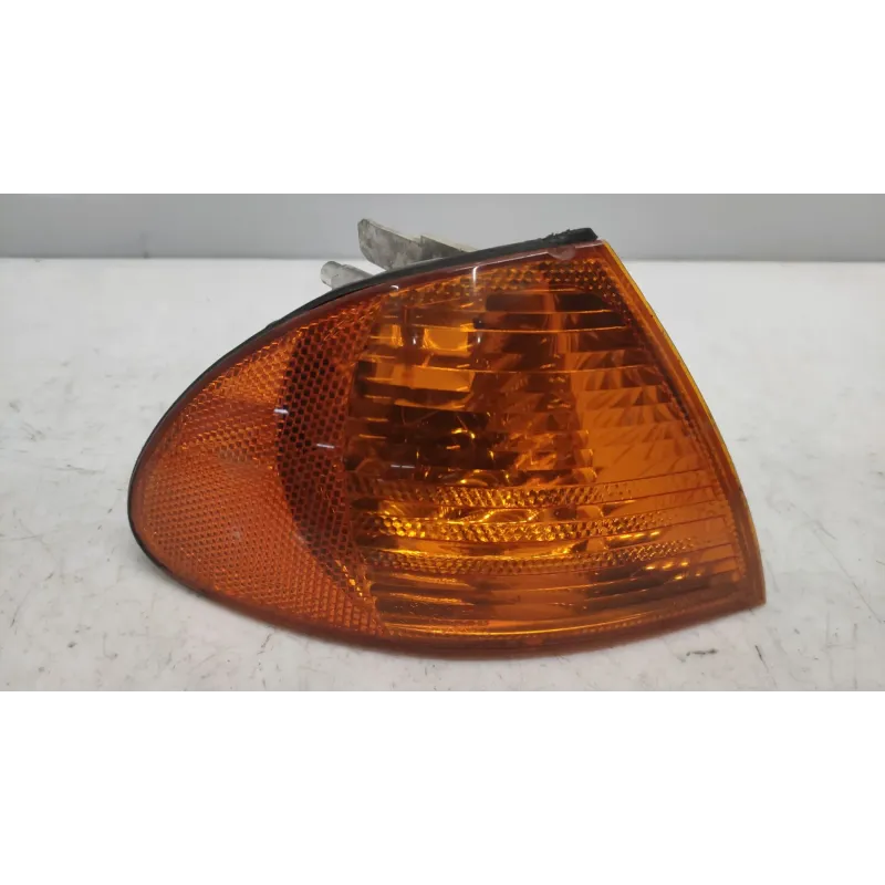 Clignotant avant droit bmw serie 3 e46