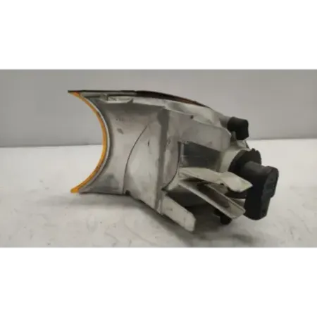 Clignotant avant droit bmw serie 3 e46