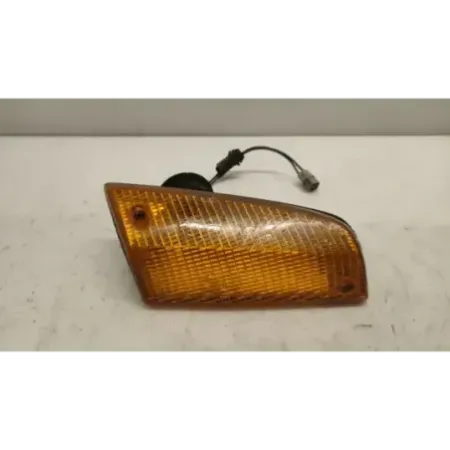 Clignotant avant droit bmw serie 3 e21