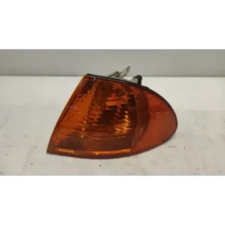 Clignotant avant gauche bmw serie 3 e46