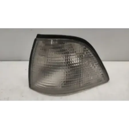 Clignotant avant gauche bmw serie 3 e36