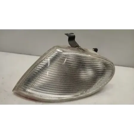 Clignotant avant gauche volkswagen sharan 7m