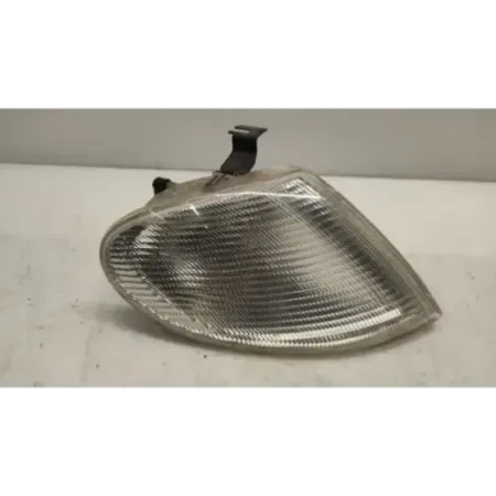 Clignotant avant droit volkswagen sharan 7m