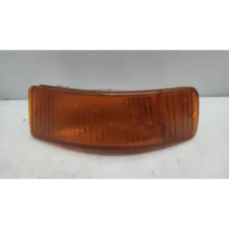 Clignotant avant droit audi 90