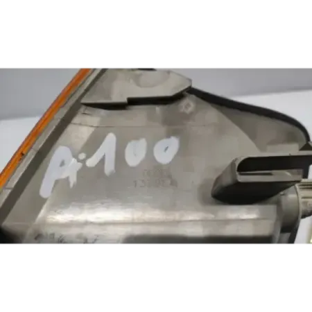 Clignotant avant droit audi 100