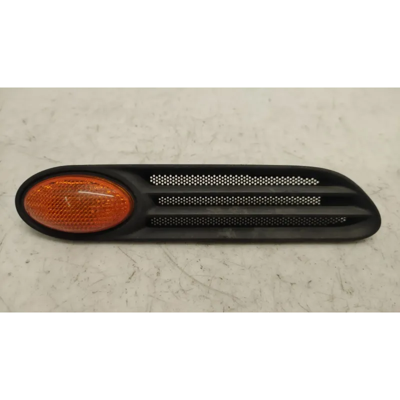 Repetiteur avant gauche mini r50