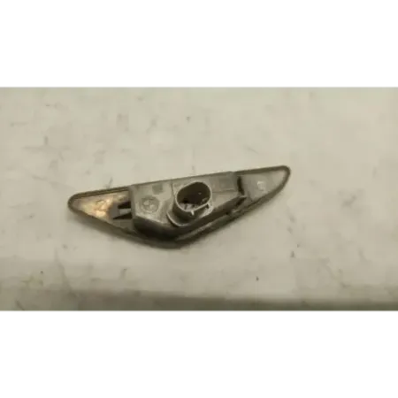 Repetiteur avant droit bmw serie 3 e46