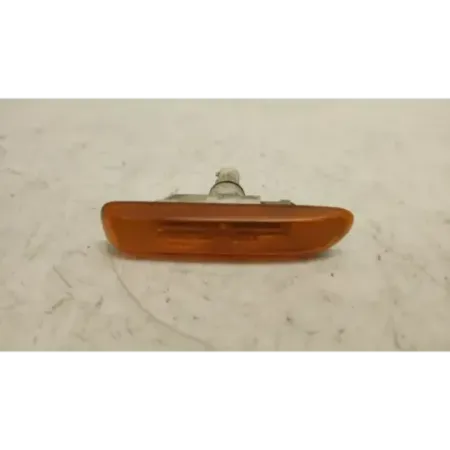 Repetiteur avant droit bmw serie 3 e46