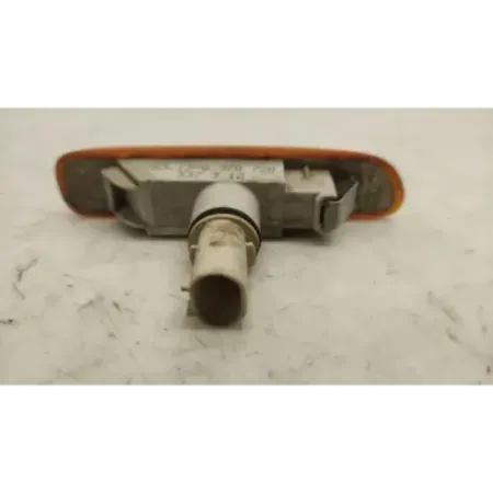 Repetiteur avant droit bmw serie 3 e46