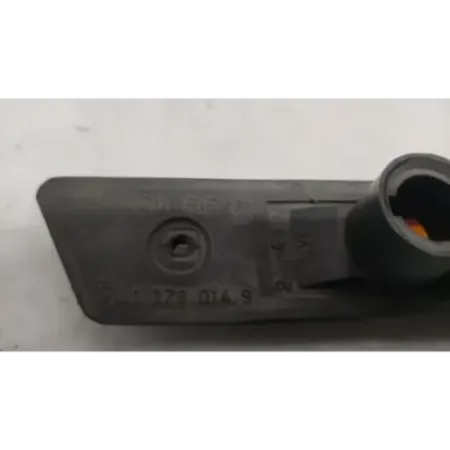 Repetiteur avant droit bmw serie 7 e32