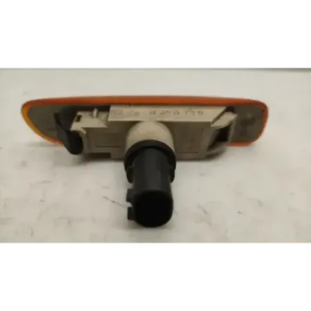 Repetiteur avant droit bmw serie 3 e46
