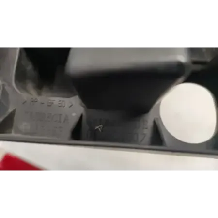 Support phare gauche audi a3 8p