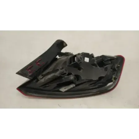 Feu arriere gauche audi a3 8v