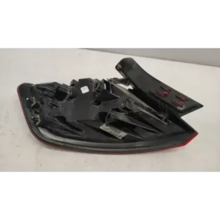 Feu arriere droit audi a3 8v