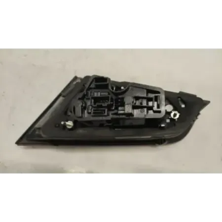 Feu arriere interieur gauche audi a3 8v