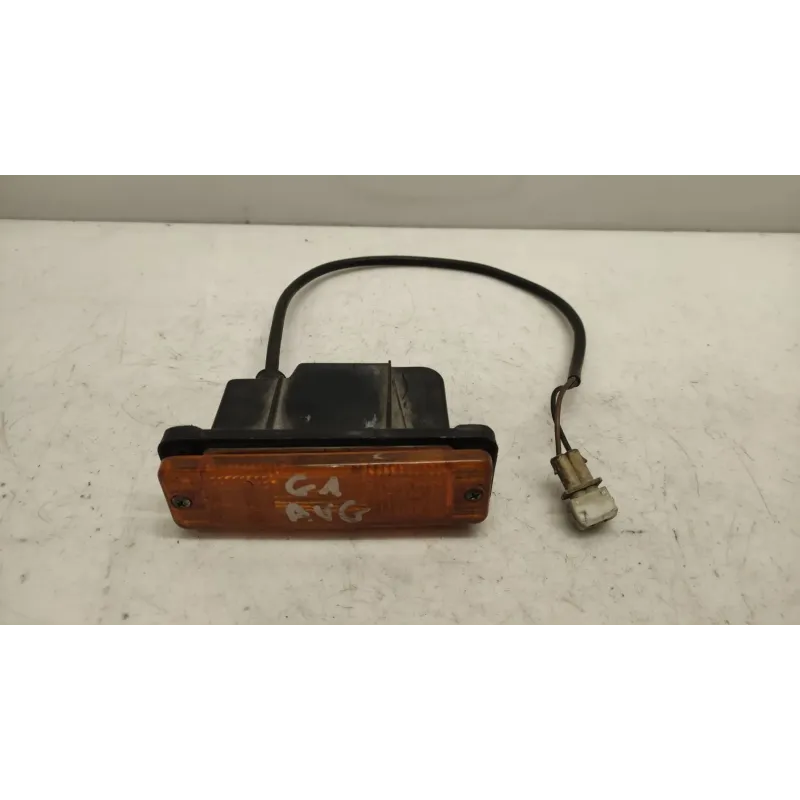 Clignotant avant gauche volkswagen golf 1 i