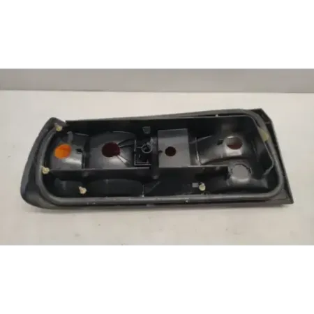 Feu arriere droit bmw serie 3 e30