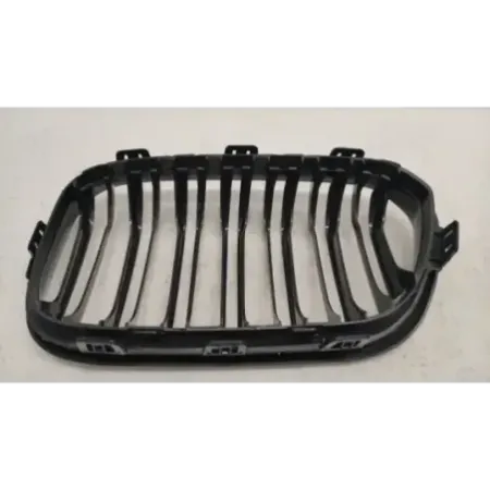 Calandre droit bmw serie 1 f20/f21