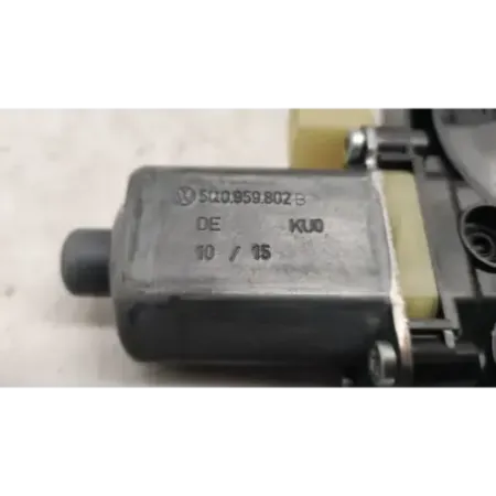 Moteur essuie-glace avant droit volkswagen golf 7 vii