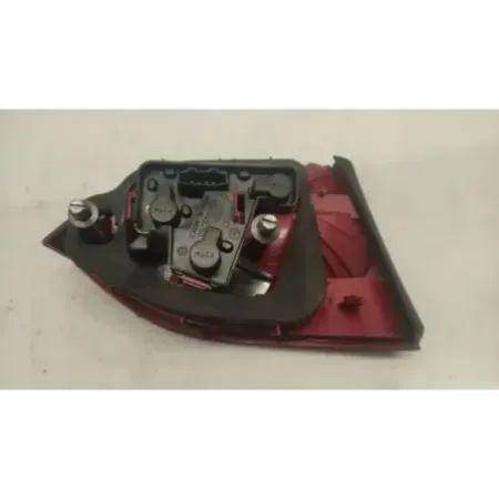 Feu arriere interieur droit volkswagen jetta 4