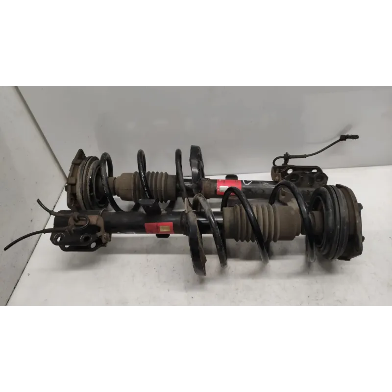 Amortisseur avant renault clio 3 iii