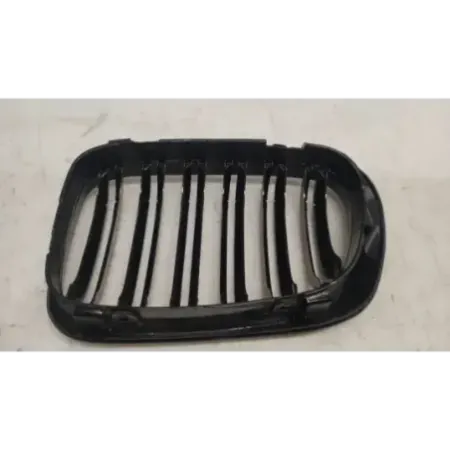 Calandre droit bmw serie 3 e46