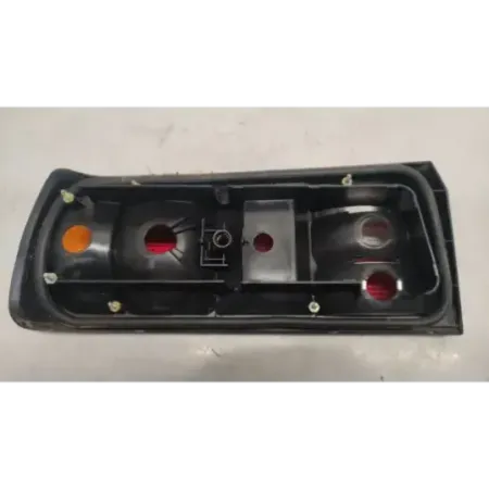 Feu arriere droit bmw serie 3 e30