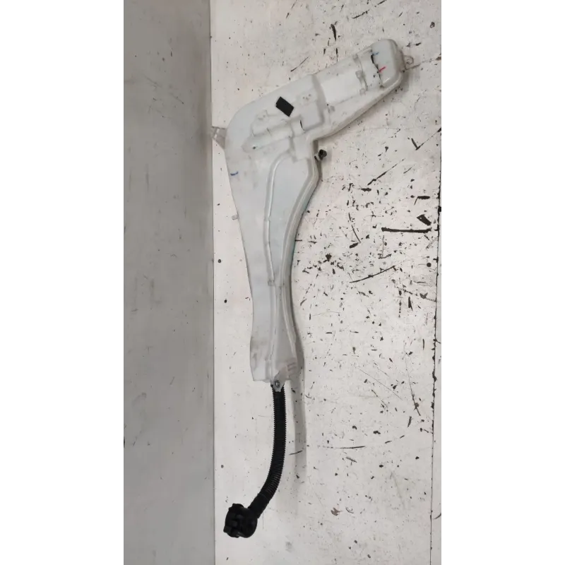 Reservoir lave-glace avant bmw x3 f25