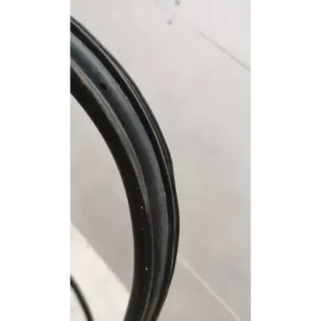 Joint porte avant gauche seat leon 3 5f