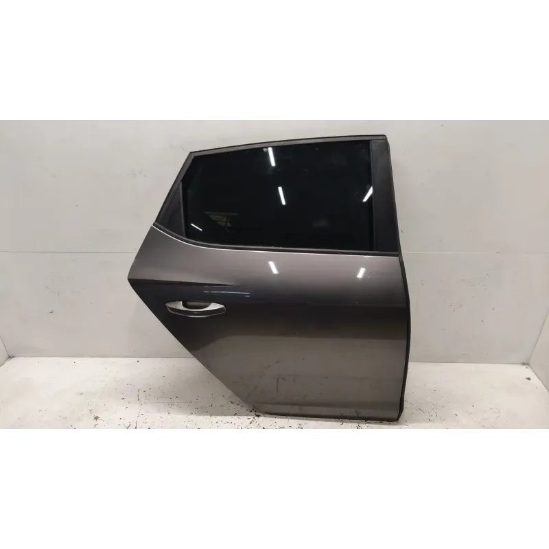 Porte arriere droite seat leon 3 5f
