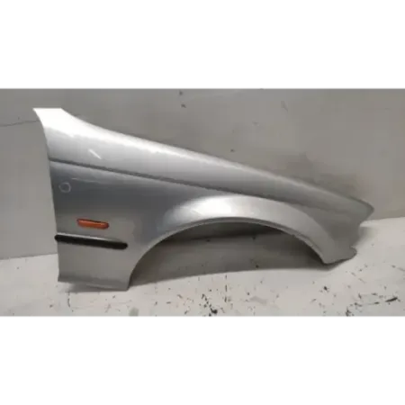 Aile avant droite bmw serie 3 e46