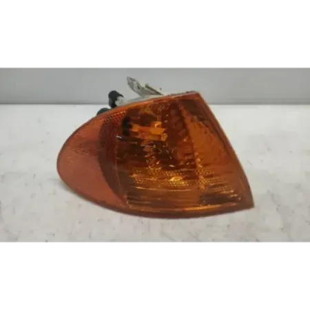 Clignotant avant droit bmw serie 3 e46