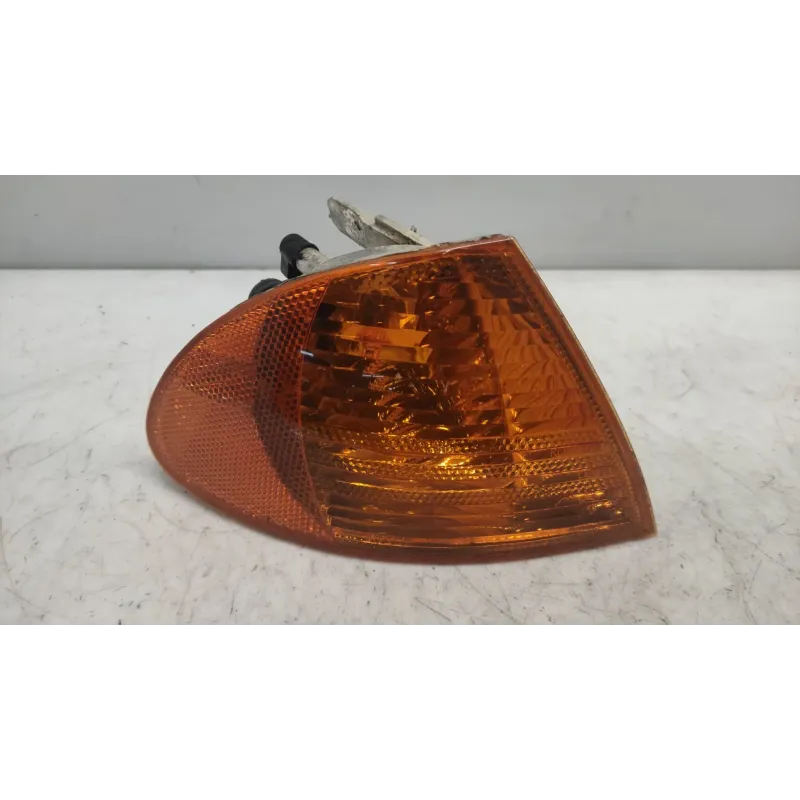 Clignotant avant droit bmw serie 3 e46