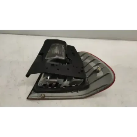 Feu arriere gauche bmw serie 3 e46