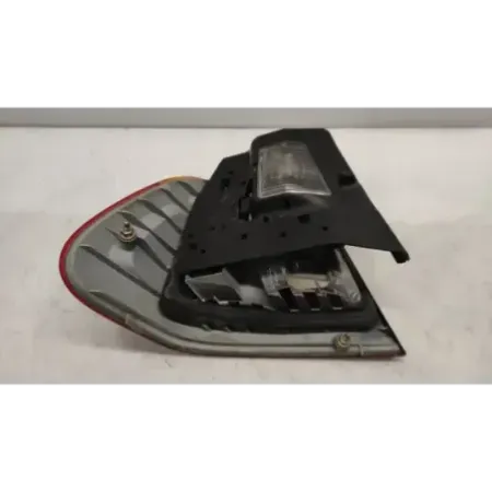 Feu arriere droit bmw serie 3 e46