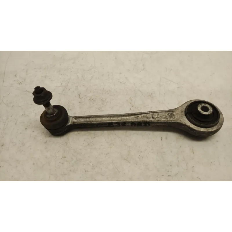Bras arriere bmw serie 7 e38