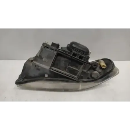 Phare droit audi a4 8d b5