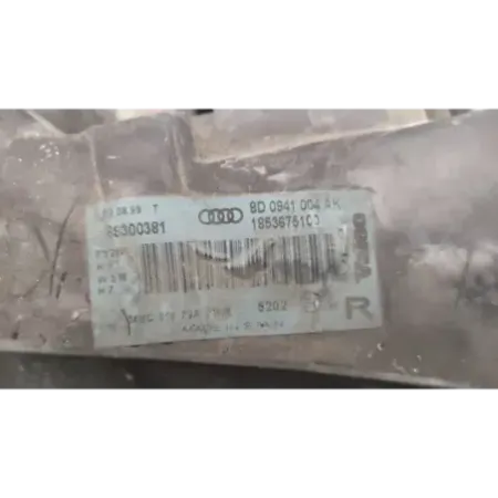 Phare droit audi a4 8d b5