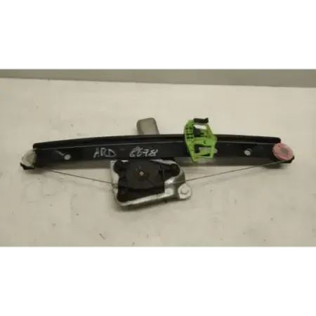 Mecanisme + moteur de leve-glace arriere droite bmw serie 1 e87/e81