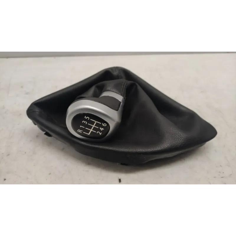 Pommeau levier vitesses bmw serie 1 e87/e81