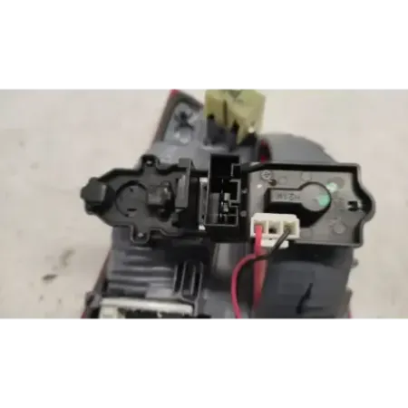 Feu arriere interieur droit bmw x3 f25