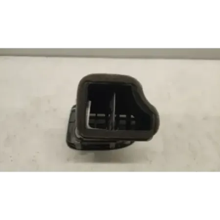 Grille aeration avant droite volkswagen golf 6 vi