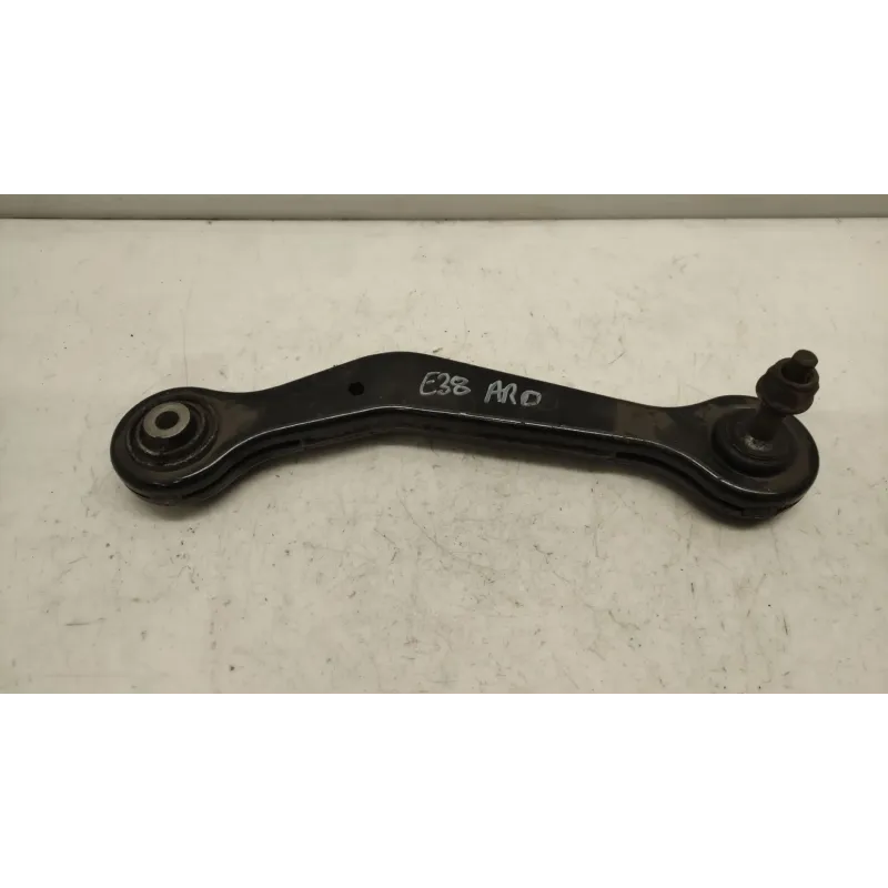 Bras arriere droite bmw serie 7 e38