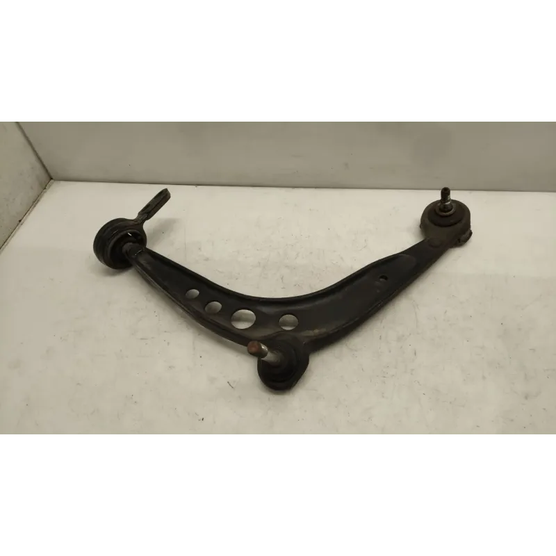 Triangle inferieur avant gauche bmw serie 3 e30