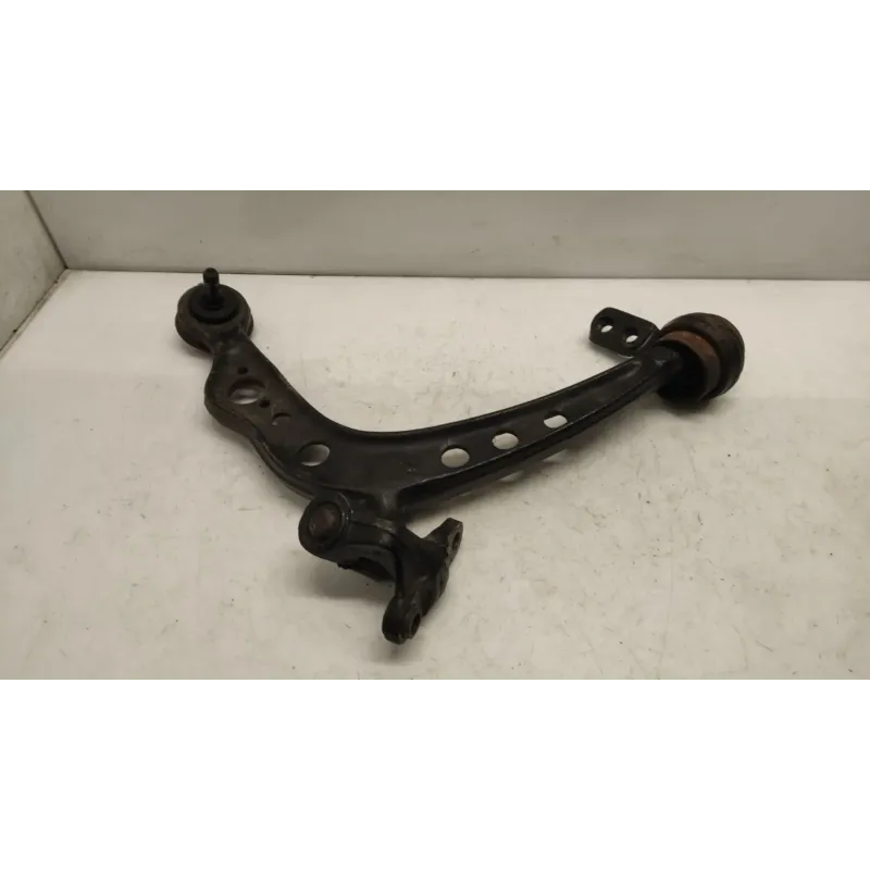 Bras inferieur avant gauche bmw serie 5 e34