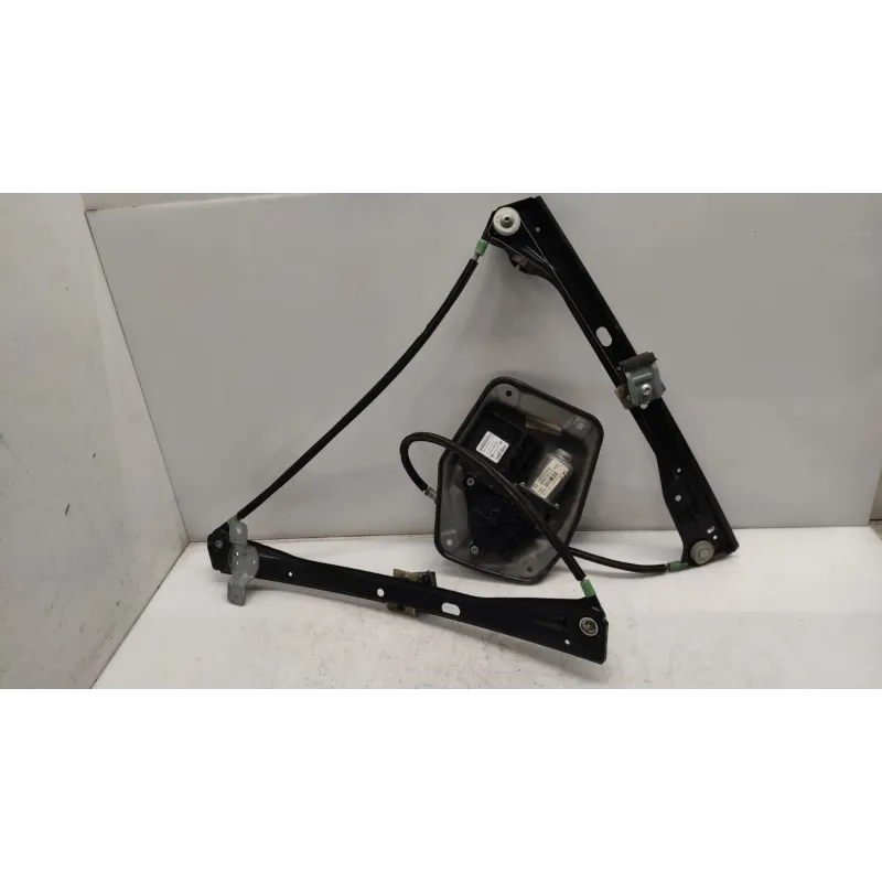 Mecanisme + moteur de leve-glace avant droite volkswagen golf 5 v